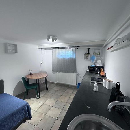News Studio Bükreş Dış mekan fotoğraf
